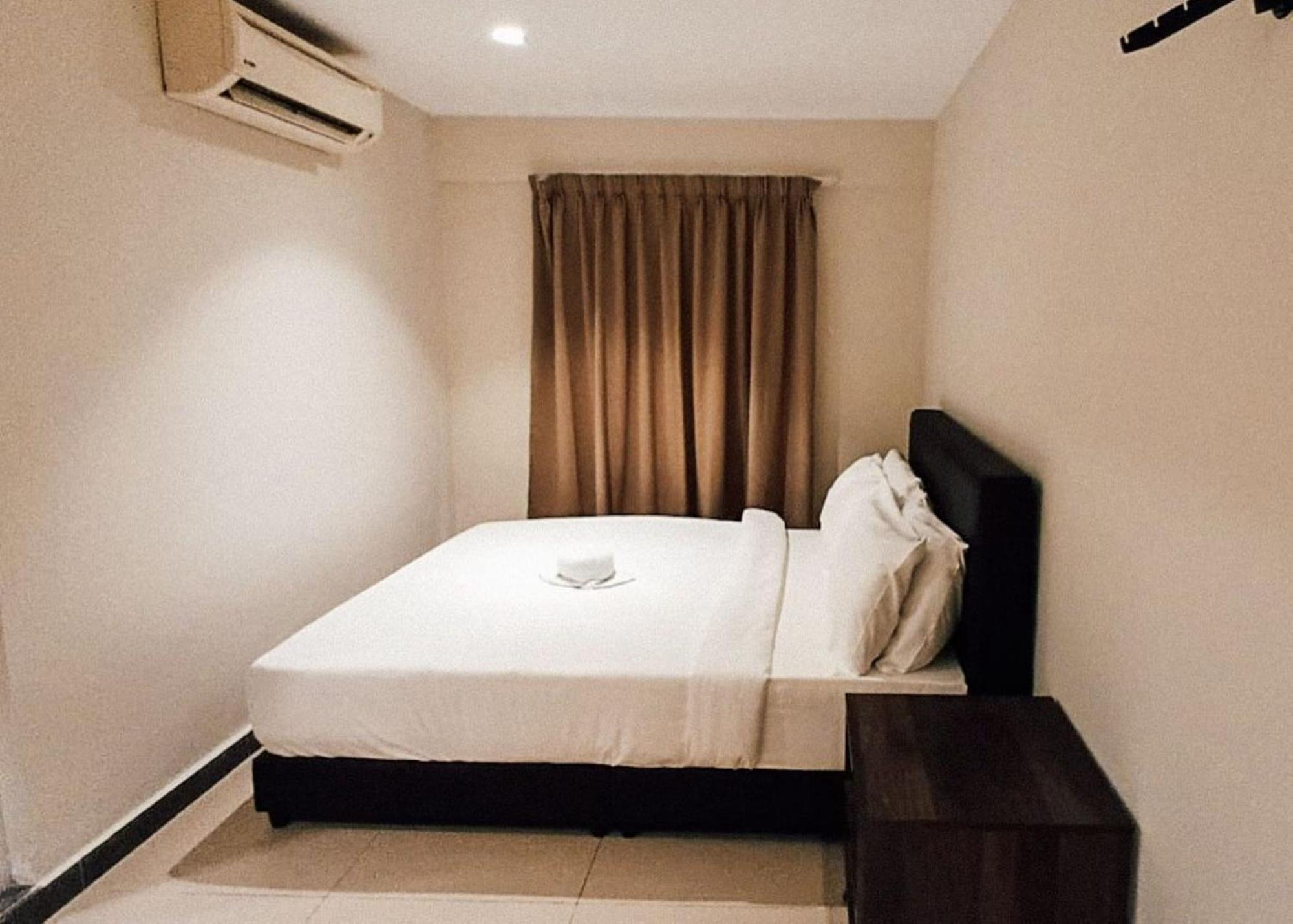 Swing & Pillows - Sentul Jalan Ipoh Kuala Lumpur — Photos 3